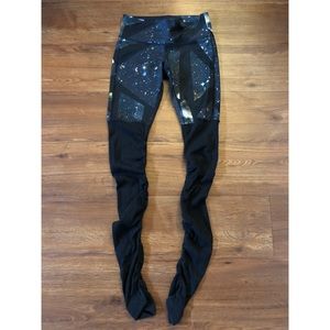 ALO Yoga galaxy leggings - XS - worn once